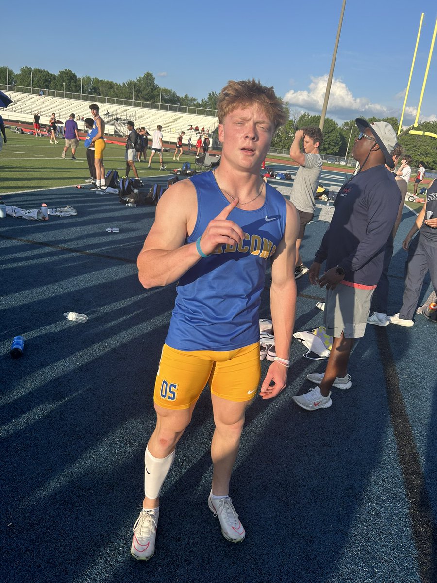 Cooper Warren goes 10.86 in the 100 to punch his ticket!