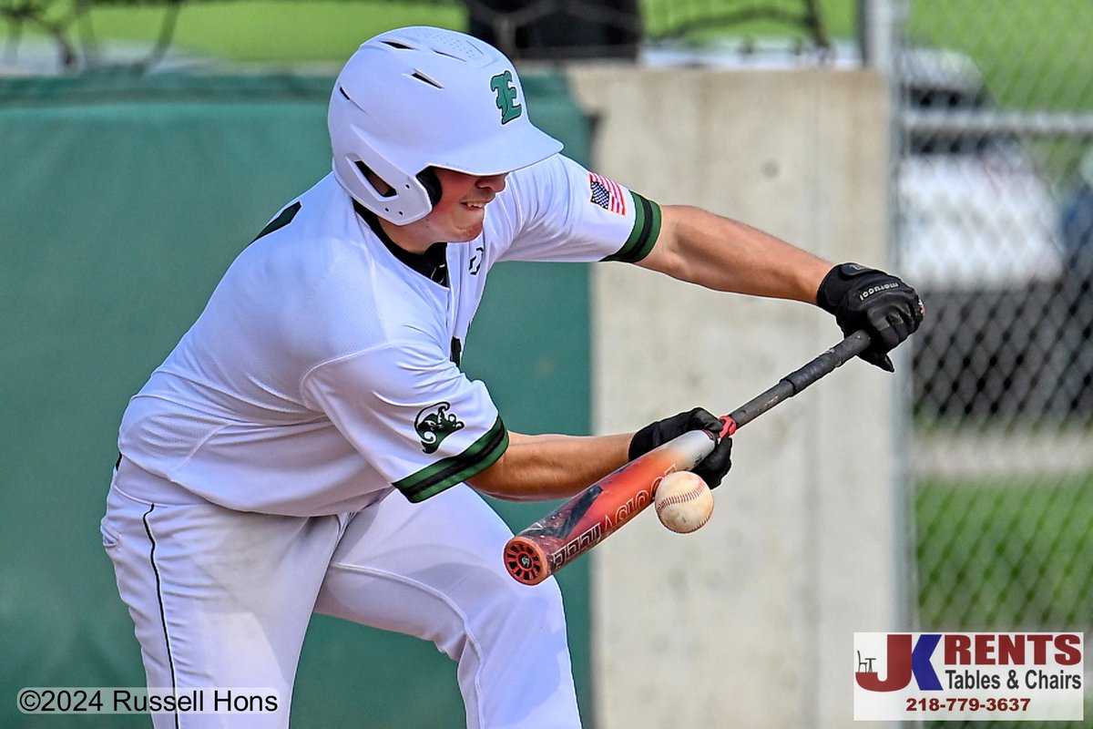 RussHons tweet media