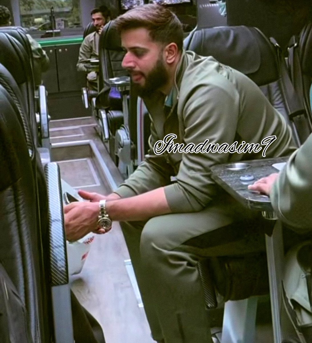 He 😍🙌😭 is Back has Reached #Pakistani T20 Series 4 Matches Travelling England Leeds💚 Welcome Masha'Allah King for a Reason Maddy @simadwasim #ImadWasim #imadwasim #Imad #Shadab #PAKvENG #Cricket #CricketTwitter #BabarAzam𓃵 #BabarAzam #Rizwan #Shaheen #ENGvPAK #T20WorldCup