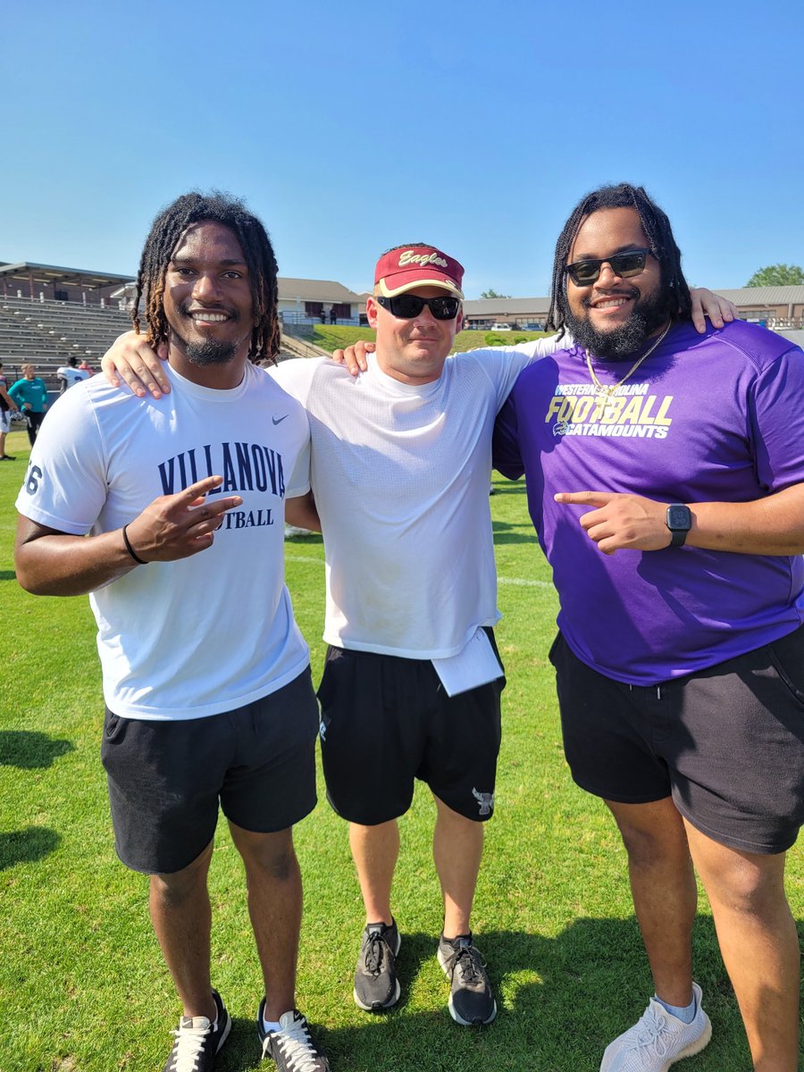 It was great to have two big-time former players at practice today. @BC_Caballero4 (@NovaFootball) and @XavierGraham72_ (@CatamountsFB) @Coach_Kmart151