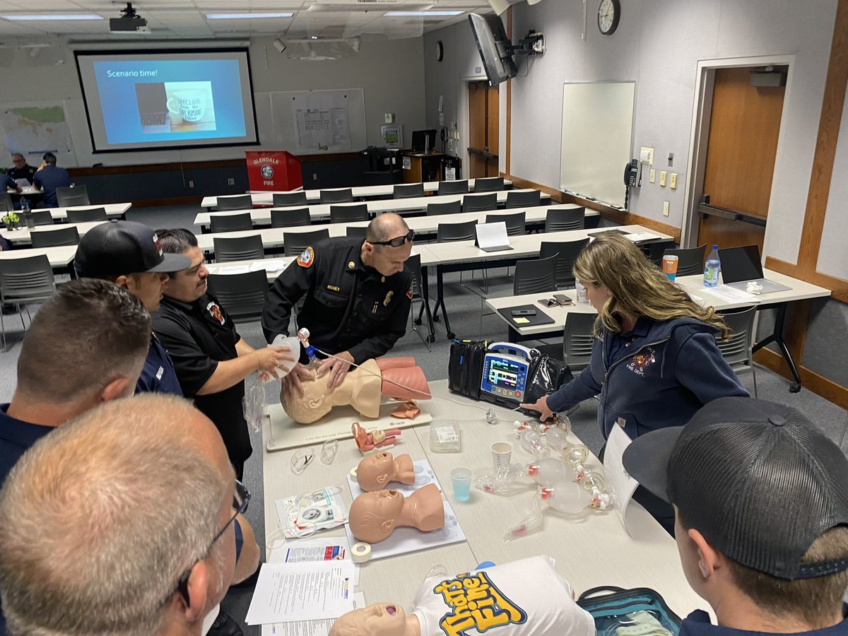 GlendaleFireCA's tweet image. Great day of training! The EMS staff, including our nurse educator &amp;amp; medical director, is conducting training all month long. Crews, including Ambulance Operators, will each get lessons on medication administration and airway control. 
#constantlylearning #ems #mygfd #myglendale