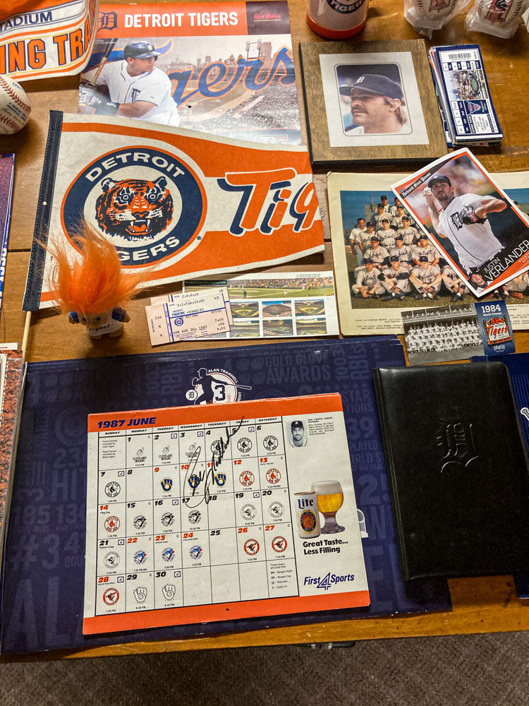 Detroit Tigers memorabilia galore! ⚾ Visit our Sterling Heights 2-Day Estate Sale for exclusive memorabilia. Perfect for any fan! 📍12429 De Cook Dr Sterling Heights, MI 48313 📅 May 18 & 19, 2024 Only 🕒 10:00 am - 04:00 pm #SterlingHeightsSale #DetroitTigers #EstateSale