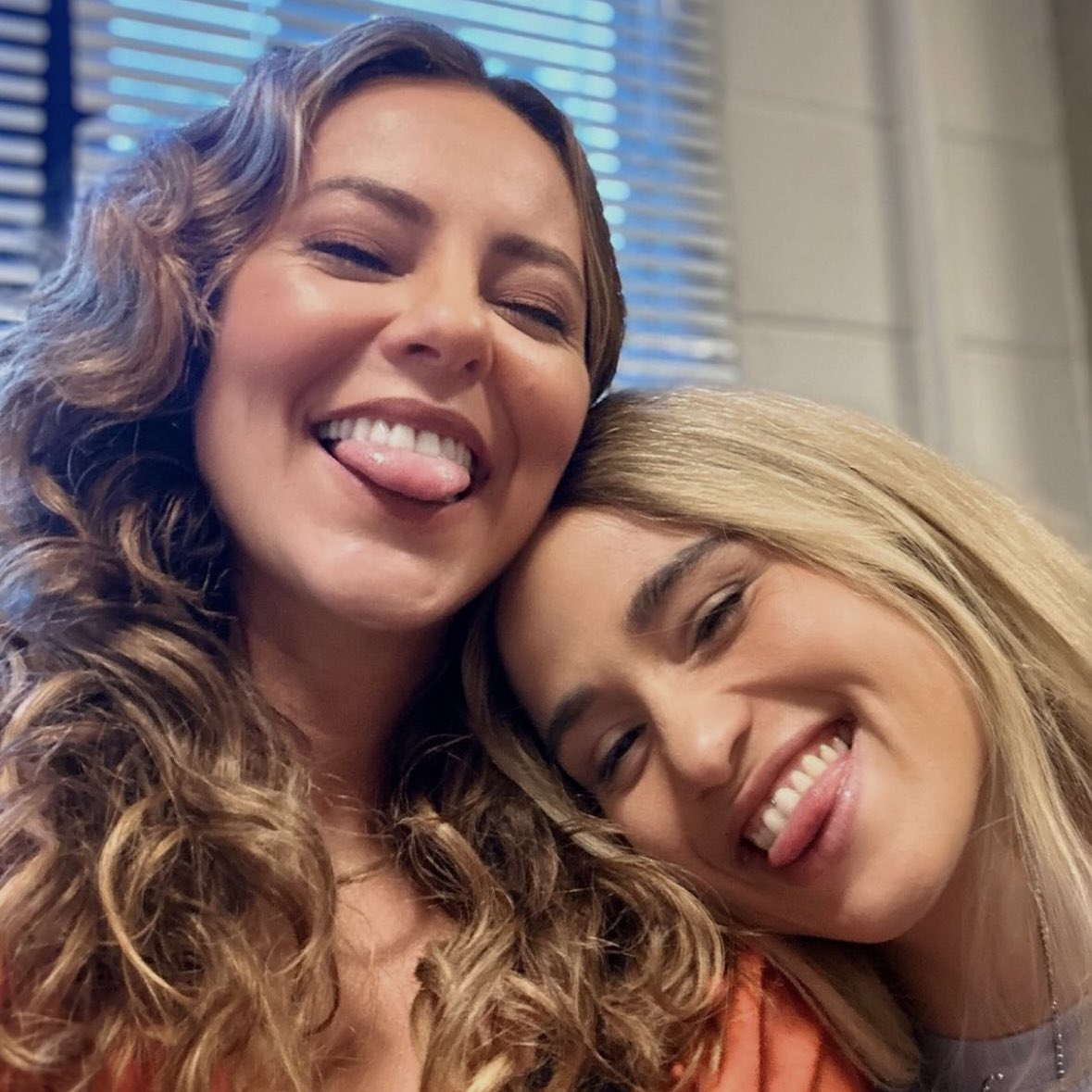 conectionfavs's tweet photo. — thread dos meus momentos favoritos de paolla oliveira e nanda costa em #justiça2 como jordana e milena! ❤️‍🔥 https://t.co/kmLP8UI4Hp