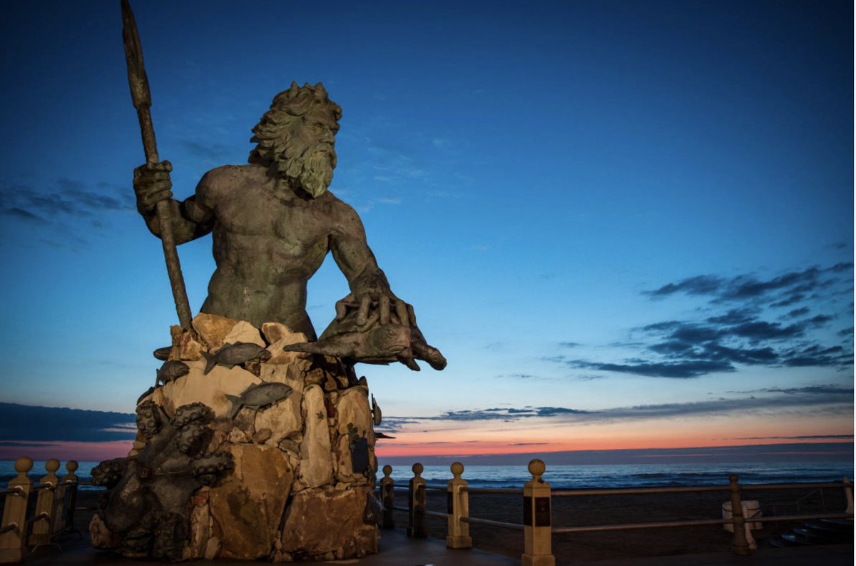 @JamesLucasIT King Neptune statue by Paul DiPasquale in Virginia Beach, Virginia.