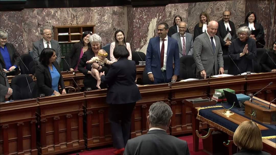 As we mark the last day of the sitting, I'm filled w gratitude for the support Baby Azalea & I received throughout the legislative session. My biggest thanks go to my amazing husband, her devoted father, without whom my return to @BCLegislature would not have been possible. ❤️