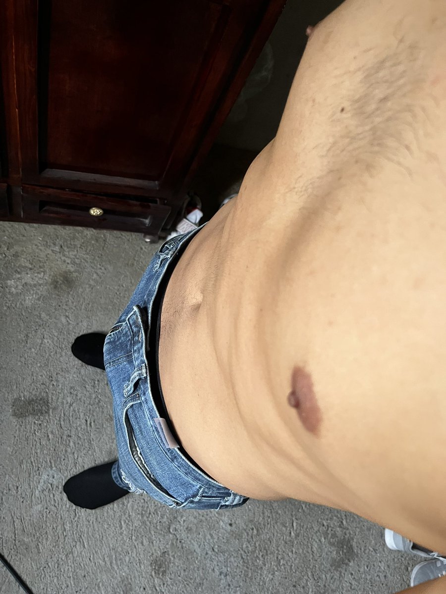 Eys___09's tweet photo. Ase demasiado calor 🥵 http_s3b.ass https://t.co/vw22r8sYS7