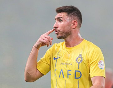 👋 Aymeric Laporte, sezon sonunda Al-Nassr'dan ayrılarak Avrupa'ya dönmek istiyor. #CasinoMilyon #Laporte #SporHaberleri