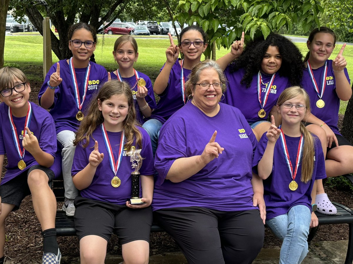 Bulldogs Don’t Quit!
They won Battle of the Books for the Second Year in a Row! 🥇🏆🥇💜💛