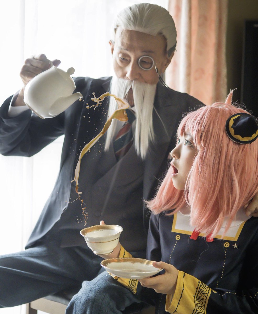 ミス・フォージャーよ‼︎
紅茶でも飲んでいくかね‼︎

『ぉぉおおおこれがえれがぁぁんとっ…❗️』

祖父×孫cosplay
photo @Masa_404