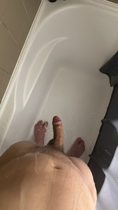 It&rsquo;s almost long weekend 🥳 https://t.co/sow9Q1JWFD<a href="/tag/softuncut"class="tags"><span>#softuncut</span></a>