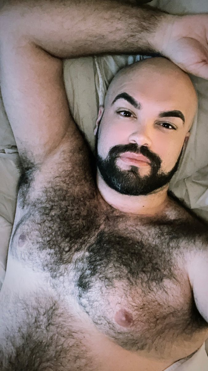 Hi 🧸💕 #bear #hairy #furry