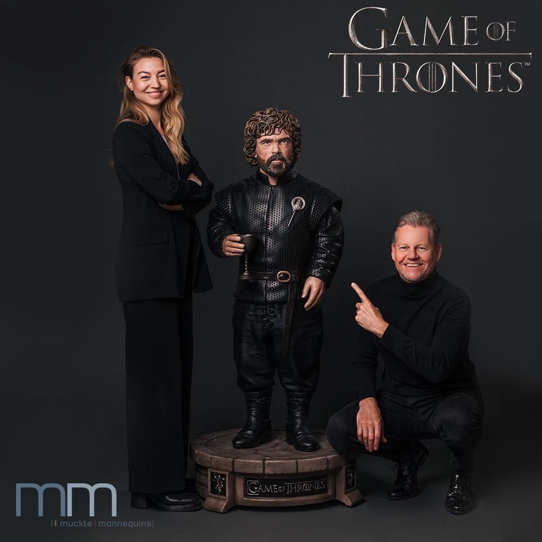 Game of Thrones - Tyrion Lannister
Scale 1:1
Visit our website for more details:
tacodama.com/product-page/t…

#hbo #gameofthrones #tyrionlannister #lifesizeprops #mucklemannequins #lifesize #lifesizestatue #lifesizefigure #collectablestatue #statuecollectors #雕像