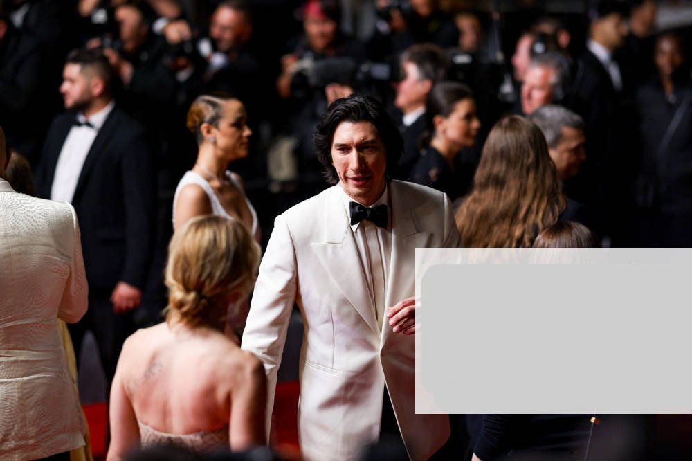 Dream_S_Lady's tweet photo. Adam Driver and Joanne Tucker- Megalopolis" Red Carpet - The 77th Annual Cannes Film Festival - 2024 
#Adamdriver #Megalopolis https://t.co/b0hLxD7rLr