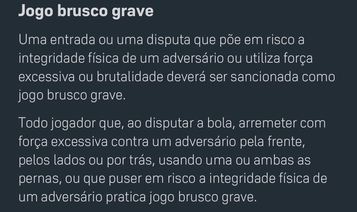 Pra mim ficou barato pro Igor Vinícius. Esse lance, ao meu ver, é jogo brusco grave, um dos itens passíveis de expulsão pelo livro de regras.