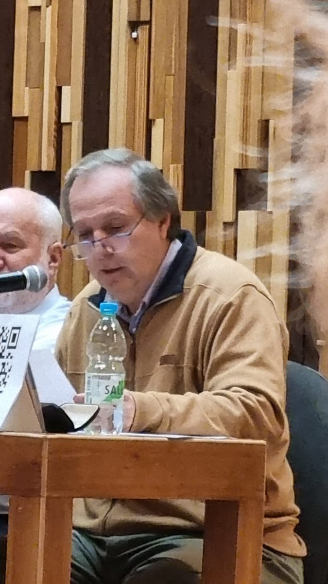 ianai310757's tweet photo. 15 años @tumeser 
Gracias @OZwaig @martinkalenberg por ser parte. Gracias @NCIMontevideo por ser anfitrión. 
Gracias @giulianalpern @janetrudman por vuestro trabajo y apoyo durante años.
Gracias a los participantes. 
fotos @KarinNeuhauser https://t.co/8DcxgwW8rC