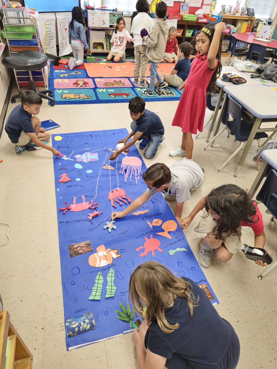 My @MemorialElm firsties learned all about food webs during our @ibpyp Unit 'Sharing the Planet.' They were self-driven, decision makers, problem solvers, and inquirers during their model projects. STAAR ready scholars in the making 🩵 @HoustonISD @pto_memorial