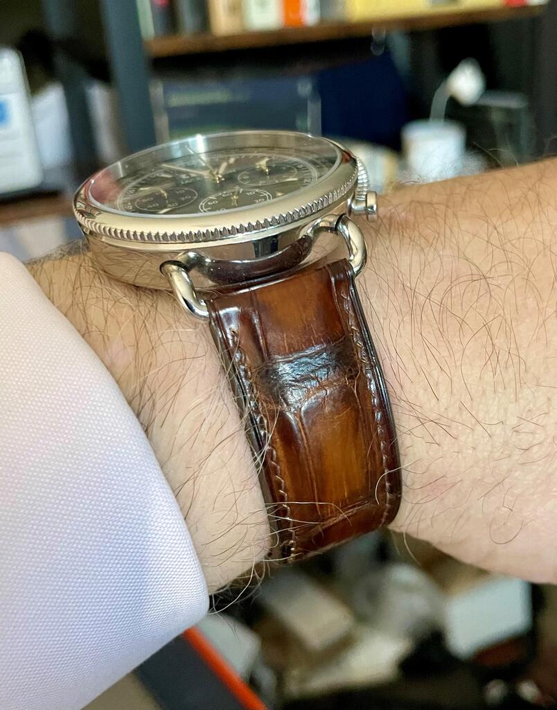 E.G.
From: Washington, US 🇺🇸
I would put Haddn bands up against anyone. When you factor in the price and the service, they are simply the best. Period. My Haddn bands are among my favorite in my collection
they never disappoint.
Via @judgedotme
#handdn #leatherstrap #watchstrap