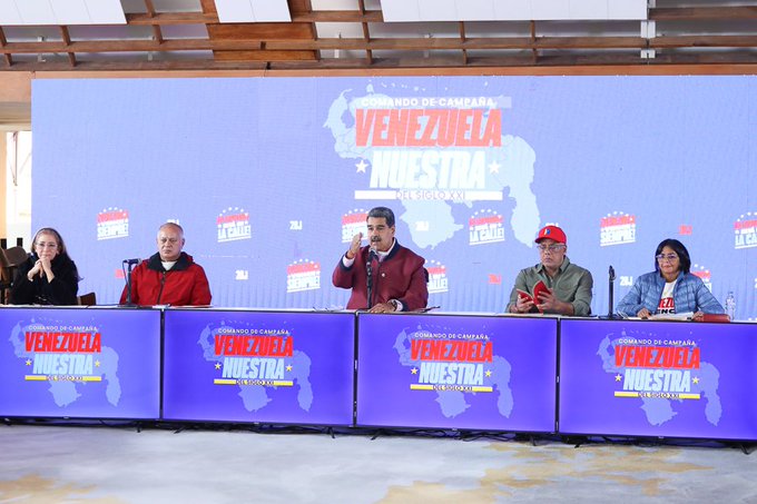 #17May El Jefe de Estado @NicolasMaduro instó a las estructuras que en las movilizaciones y actividades de la campaña electoral se debe 'movilizar en lo local, convencer al Pueblo en su barrio, en su esquina, en su urbanismo'. laradiodelsur.com.ve/?p=156821 #EsteEsUnPuebloMaduro