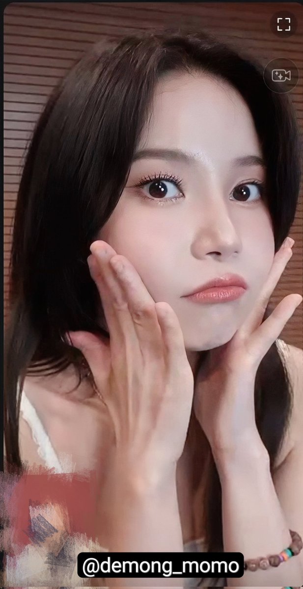 LNCCOH's tweet photo. 在threads看太多濕髮皮衣容
覺得有必要回顧一下臉頰肉盛產季的可愛金容仙🍑
可愛可愛可愛可愛可愛🥰 https://t.co/xYjTDMiSyo