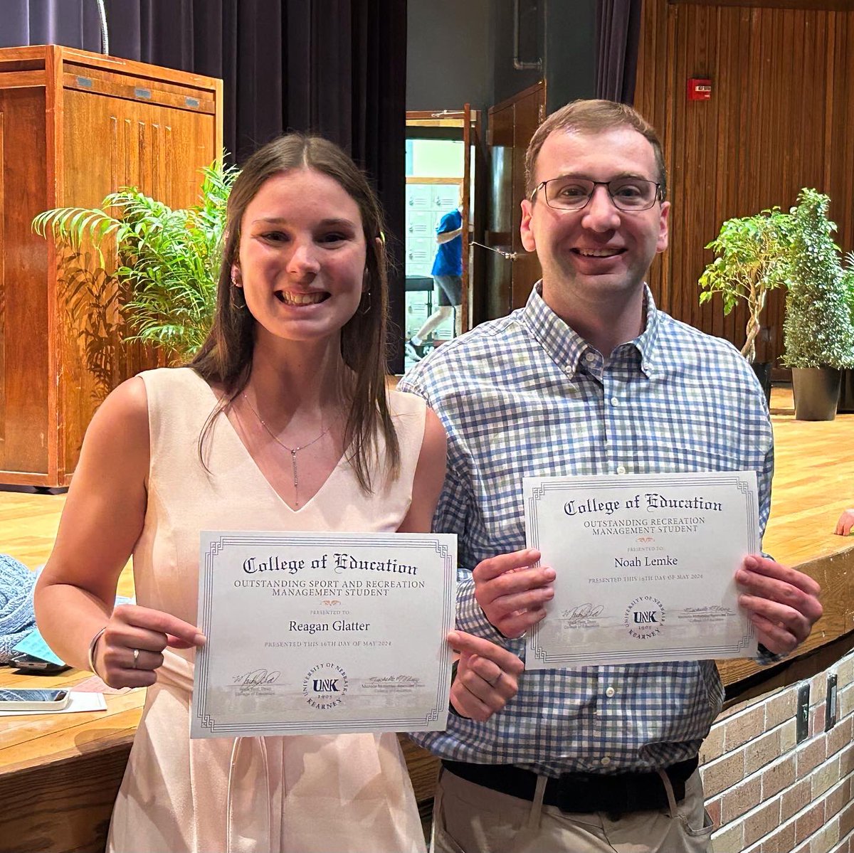 UNK_SM's tweet photo. Congrats to our 3 outstanding student award winners from Sport & Rec Management at the College of Education Awards Ceremony @UNKSpRec @UNKKSS @UNKearney @PatYogarun21 @docu1013 https://t.co/Go8i3VY9EJ
