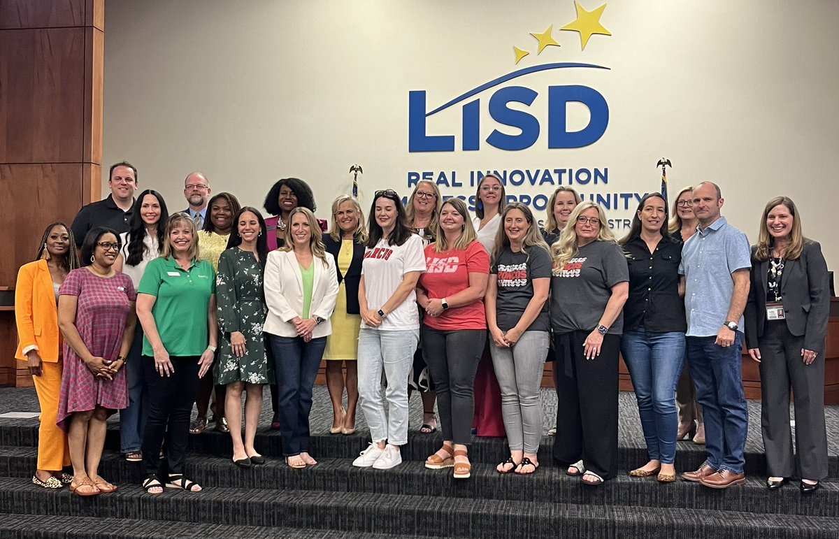 Enjoyed recognizing members of our Key Communicator Classes for the 2023-24 school year who were @LewisvilleISD May Board Meeting. Applications for next year will open after we return for the 2024-25 school year! Join us to be part of advocating for your local public schools!