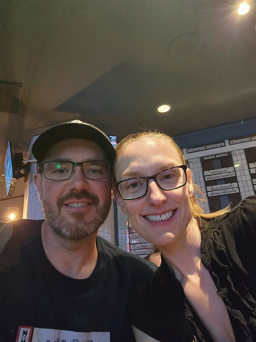 claytonhales83's tweet image. #bottomline we be Thursday drinking.