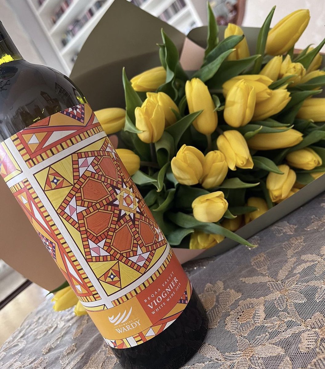 domainewardy's tweet photo. #Beqaa Valley #Viognier
#GilbertGaillard: Double Gold Medal
#FrankfurtInternationalTrophy: Gold Medal
SCA, USA: Silver Medal
CWWSC: Silver Medal
#wine #whitewine #vegan #awardwinning #sustainable #lebanesewine #winesoflebanon #lebanesewineries #tulips #familybusiness https://t.co/fDsCWFmvX6
