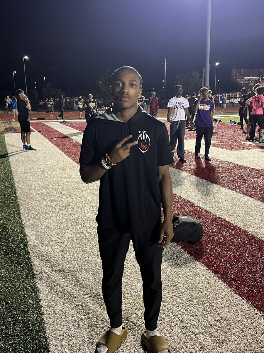 Damario Moore, Sectional Champ 100m Dash 10.97 seconds, Sectional Champ 4x100m Relay 42.14 seconds, runner up 300IM Hurdles 39.12 seconds!!! #LNPROUD