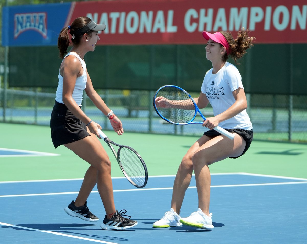 Gold Nuggets flip script, reach NAIA national semifinals story: xulagold.com/news/2024/5/16… #TeamGold #HailAllHailXU #NAIATennis #HBCU #XULA @yardtalkhbcu