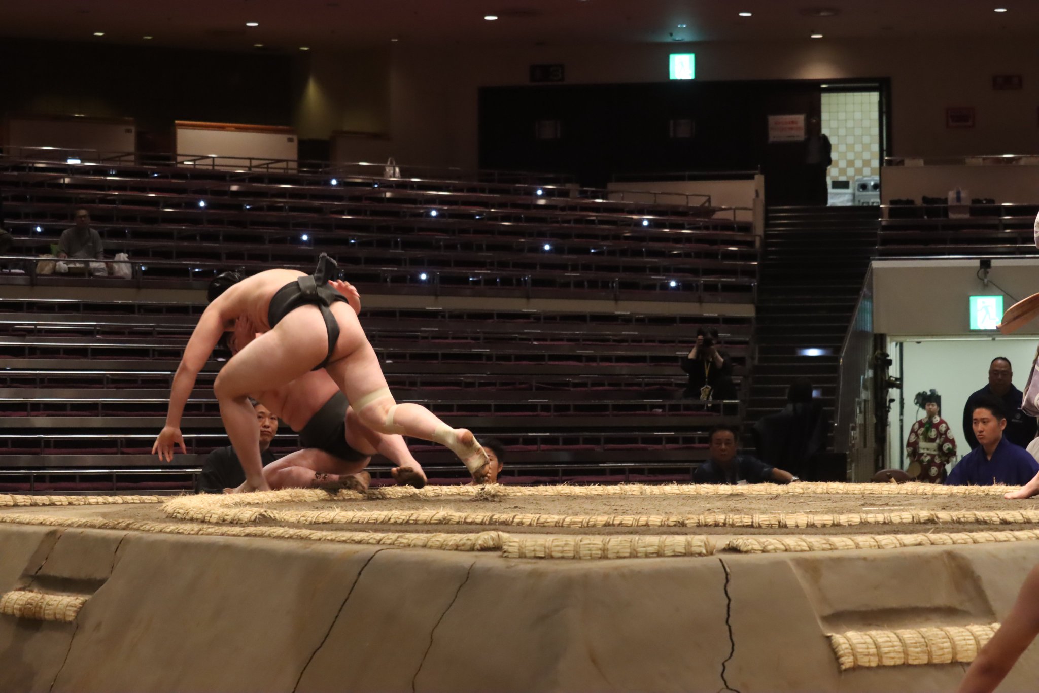 GNvzykWakAAvFmz.jpg:large