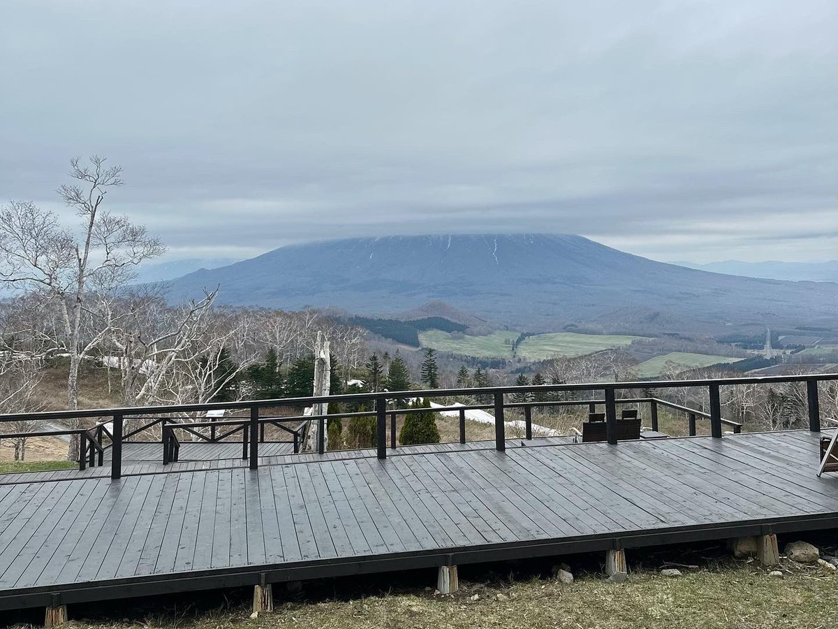 kzk_rabbit0's tweet photo. 📺HBC「今日ドキッ！」ドキコレで
行かせていただいた、ルスツリゾート⛰

"ウェルネス日帰りパック"で思いっきり大満喫してきました🍔♨️

大自然の中で食べるランチも温泉もお散歩も最高すぎるのよーーー！！！

皆さまもぜひ、癒されに行ってください🌿

#モーディア　#今日ドキッ #ルスツリゾート https://t.co/idP6PE66Vh