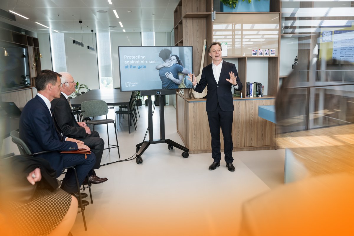 Thrilled to share that His Majesty King Carl XVI Gustaf of Sweden visited our Plus Ultra Leiden building at Leiden Bio Science Park to learn about the Netherlands' innovative tech ecosystems, accompanied by the Royal Swedish Academy of Engineering Sciences (IVA)!