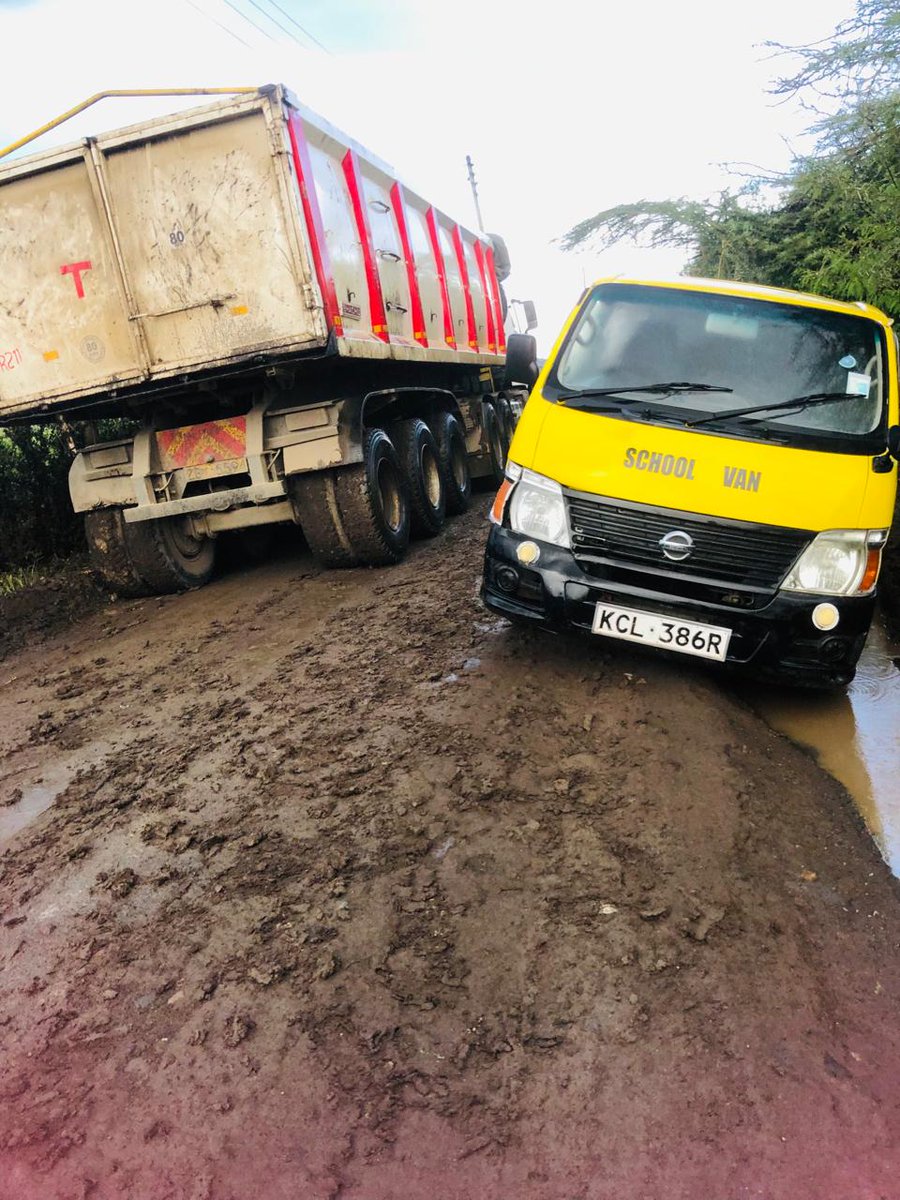 Please expedite Mehta Road completion in Katani Mavoko. Its delay disrupts lives. lorries using residential roads.course China Wuyi company to complete this road, it's long overdue .#completemehtaroad