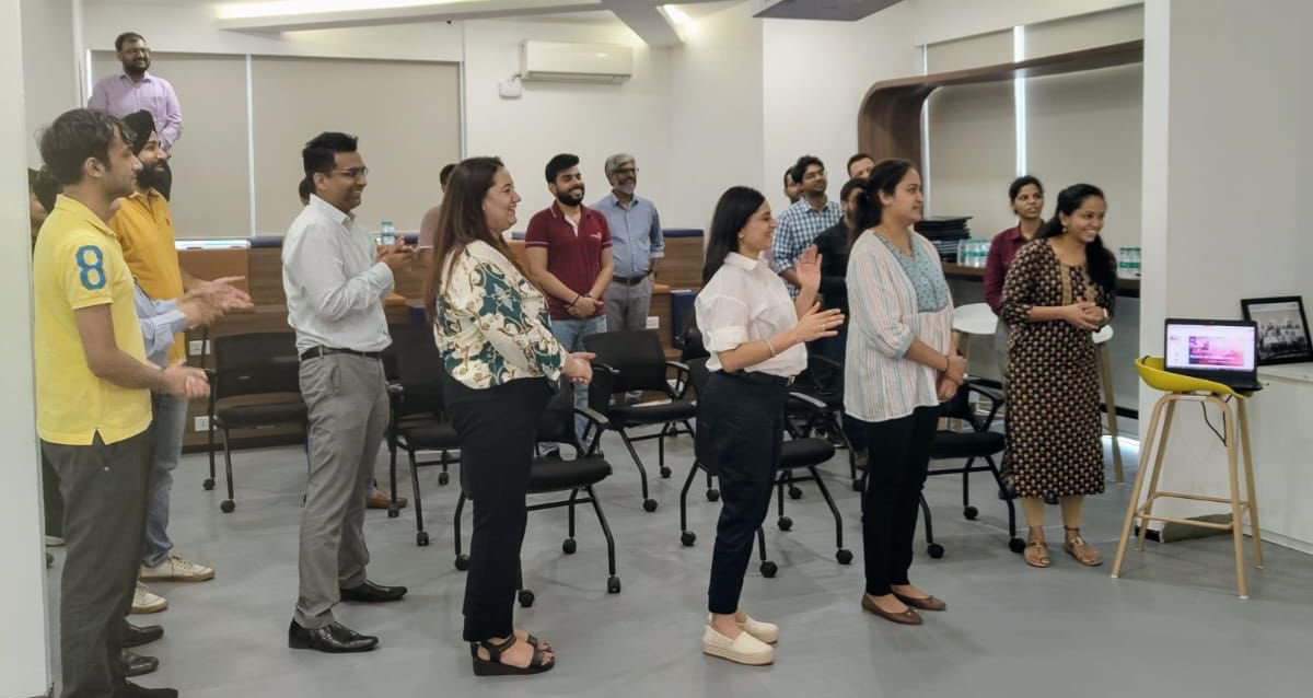 Thrilled to share highlights from our Holistic Well-being session at Sunsure, Gurugram! 🌟 Led by BK Sister Yeshu from @OMSHANTIRETREAT Centre, over 35 participants gained valuable insights into wellness. #Wellbeing #HolisticHealth #omshanti #brahmakumaris #omshantiretreat