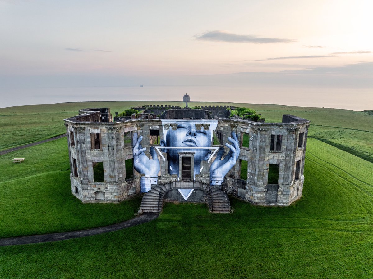 🌟 We Can Do Better 🌟 Today, we unveil our new art installation and AR experience at Downhill House! Co-created with artist @joecaslin & 'The Kindred Collective,' every detail tells a powerful story 🎨✨ 👉 bit.ly/3wev4VX ℹ️ IWM 14-18 NOW Legacy Fund