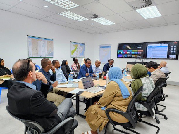 Directors and technical advisors of the National Disaster Management Agency @SoDMA_Somalia held a strategic meeting with their @FAOSomalia counterparts. The meeting aimed to discuss their respective strategic plans and to identify priority areas of collaboration between the two