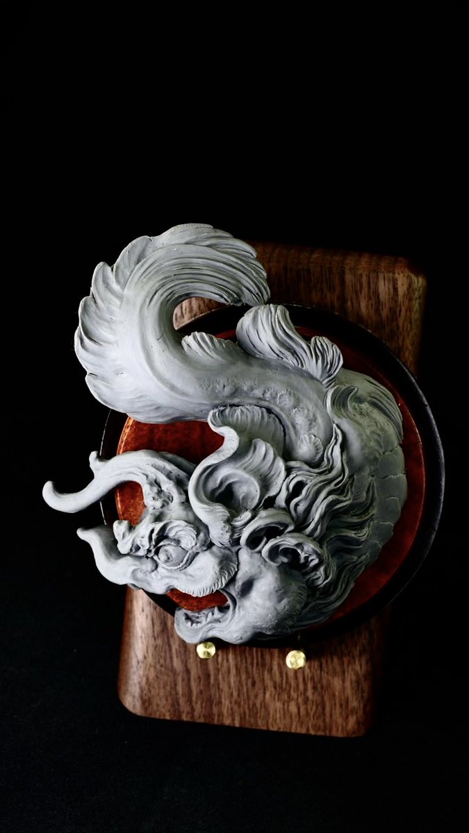 「螭吻」oneoff泥稿

23年稀土艺术展现场的即兴小创作～

#WF2024W #空想生物です #芸術です 

#神話です #彫刻です  #龍    #竜です #dragon