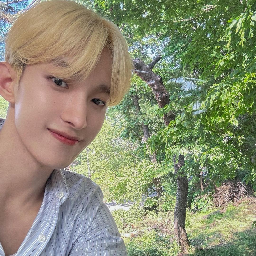 얼굴 진짜 고트 대학생 아니냐고