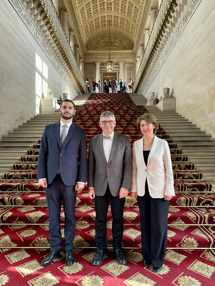 J’ai rencontré M. Ruben Rubinyan, vice-président de l’Assemblée nationale de la République d’Arménie, accompagné de Mme @tolmajian, ambassadrice de l’Arménie en France. Nous avons échangé sur la situation difficile de l’Arménie, meurtrie par les multiples agressions de