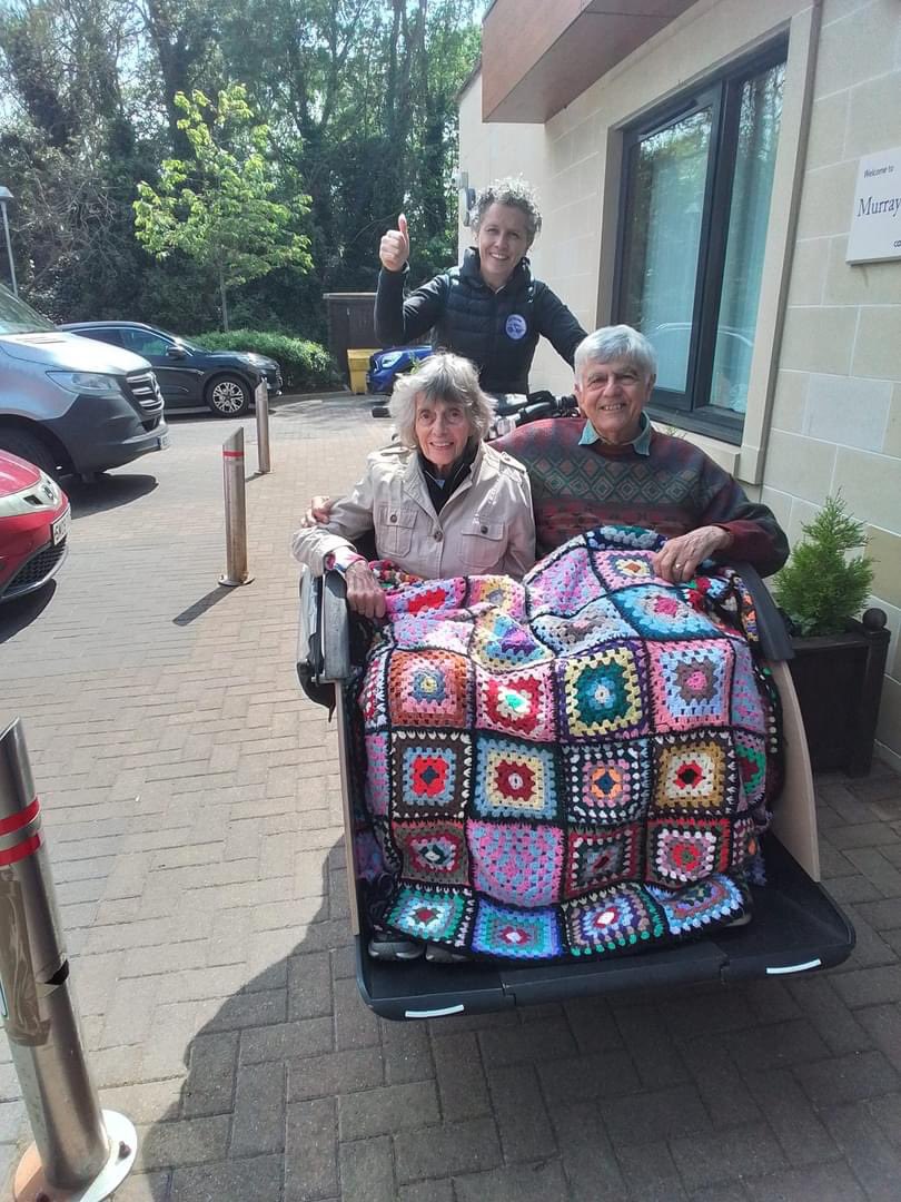 Betsy’s new blanket doing the rounds! Thanks to a very kind volunteer at The Seagrove Centre ❤️❤️
