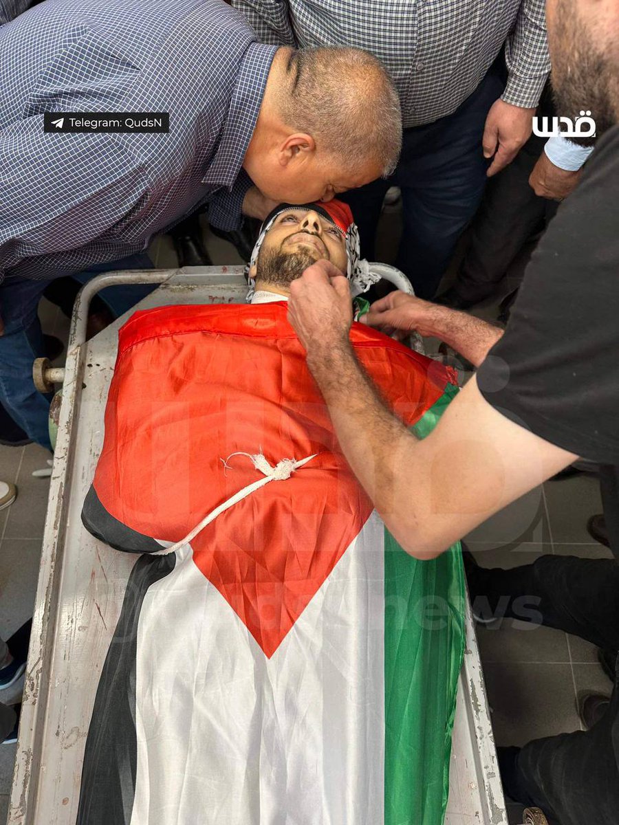 Palestinians bid farewell to Karim Rayeq Umair, who was gunned down by Israeli occupation forces during their raid into the town of Bala'a, east of Tulkarm, yesterday.