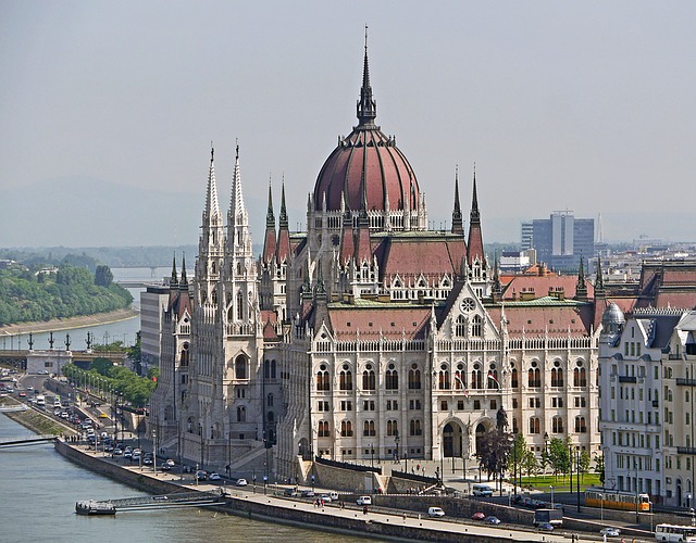 Experience Indulgence In Budapest, Hungary. bit.ly/47naYVS #BeauSatchelleBlog #BudapestHungary #InternationalTravel #LuxuryLifestyle #BeauSatchelle