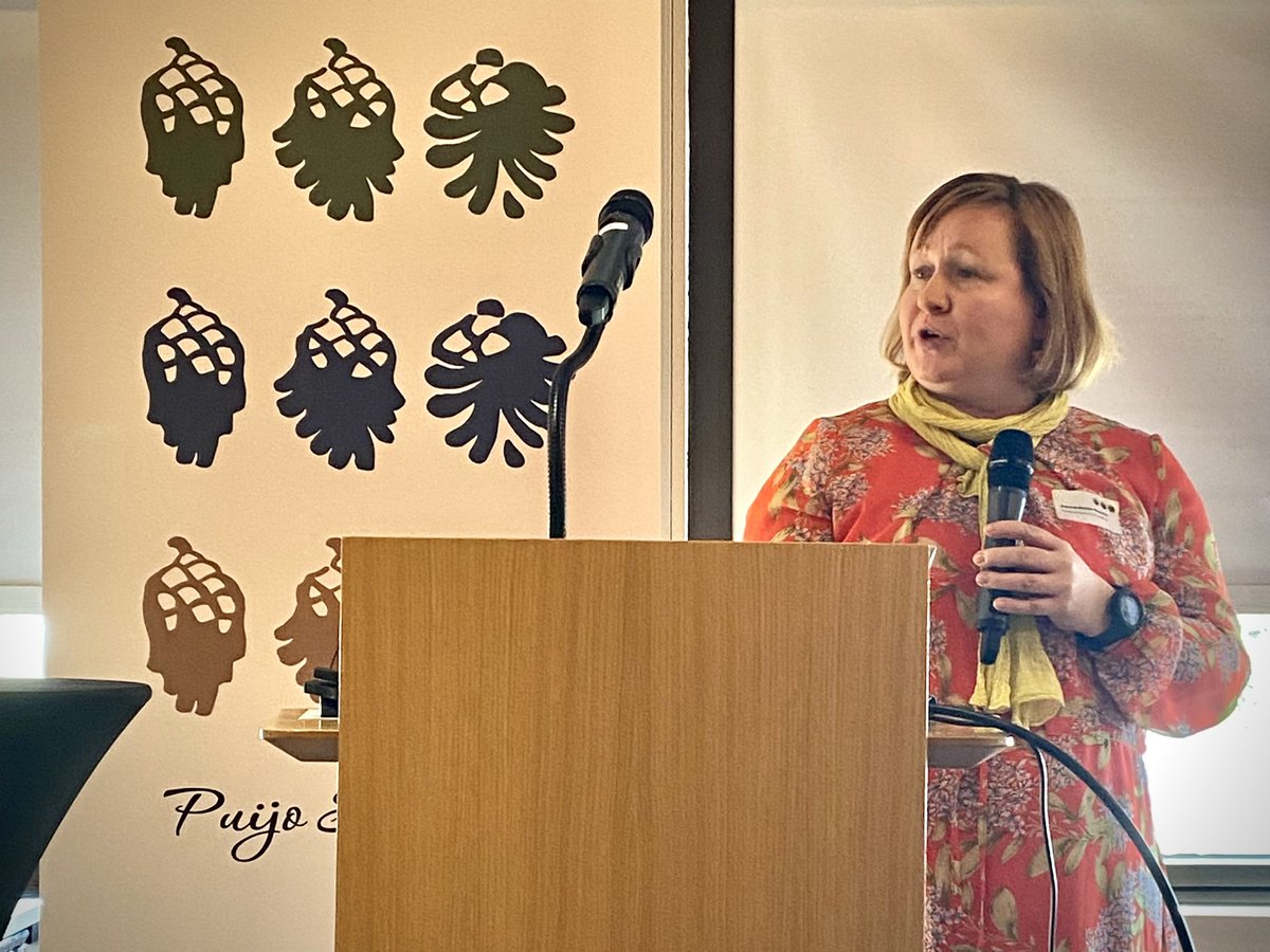 Puijo Summitissa @RautioSanni herättelee luontokadon haasteiden äärelle. 🌱🦋 Suomen luonnon monimuotoisuuden kehityssuunta on heikkenevä. ”Luonnon todellinen arvo on vaikea mitata rahassa. Luonto on tällä hetkellä toissijainen ja talous ensisijainen.” <a href="/POSELYkeskus/">Pohjois-Savon ELY</a> #puijosummit