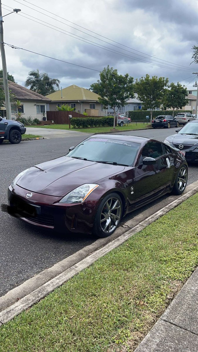 Said goodbye to my 04 XT foz a while back, newest pick up is my 05 350z 🤤