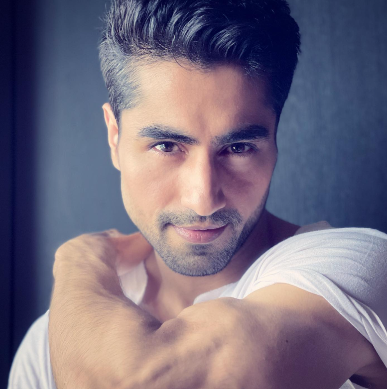 Happy Birthday: @HarshadChopda's most memorable roles.  - JustShowBiz 

HAPPY BDAY HARSHAD CHOPDA #HarshadChopda

justshowbiz.net/happy-birthday… 

tellyexpress.com/happy-birthday…