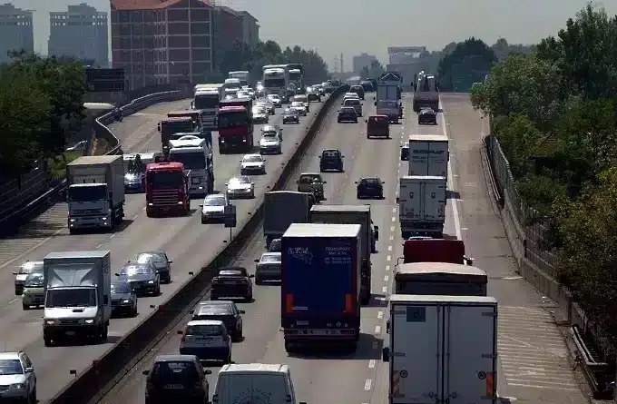 Previsioni traffico e meteo 17-19 maggio: #weekend instabile e con lavori

motorionline.com/previsioni-tra…