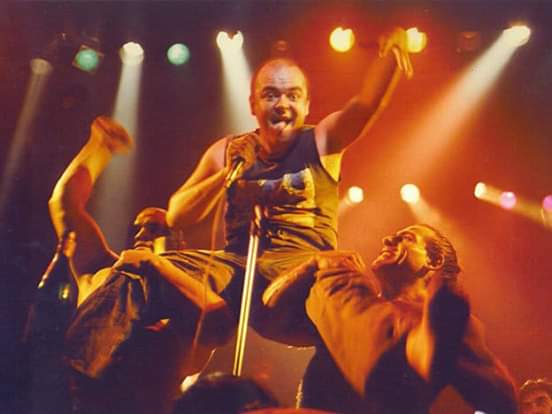 RadioMundoRock's tweet photo. Un 17 Mayo nacía en Roma Luca Prodan (71) #LucaVive #Sumo https://t.co/EyOQ0QYvHR