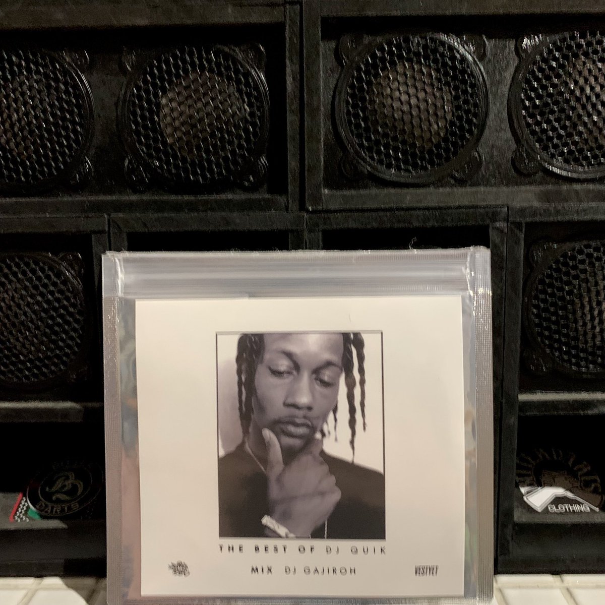 Now playing💿🎶
『THE BEST OF DJ QUIK』
MIXED by DJ GAJIROH

BITTER DARTS
青森県青森市古川1-18-16
bitterdarts.com

#mixcd #djgajiroh #thebestofdjquik #hiphop #djquik #bongbrosrecords #bitterdarts #ビターダーツ #青森洋服屋 #streetshop #レコードのある店 #aomori #青森