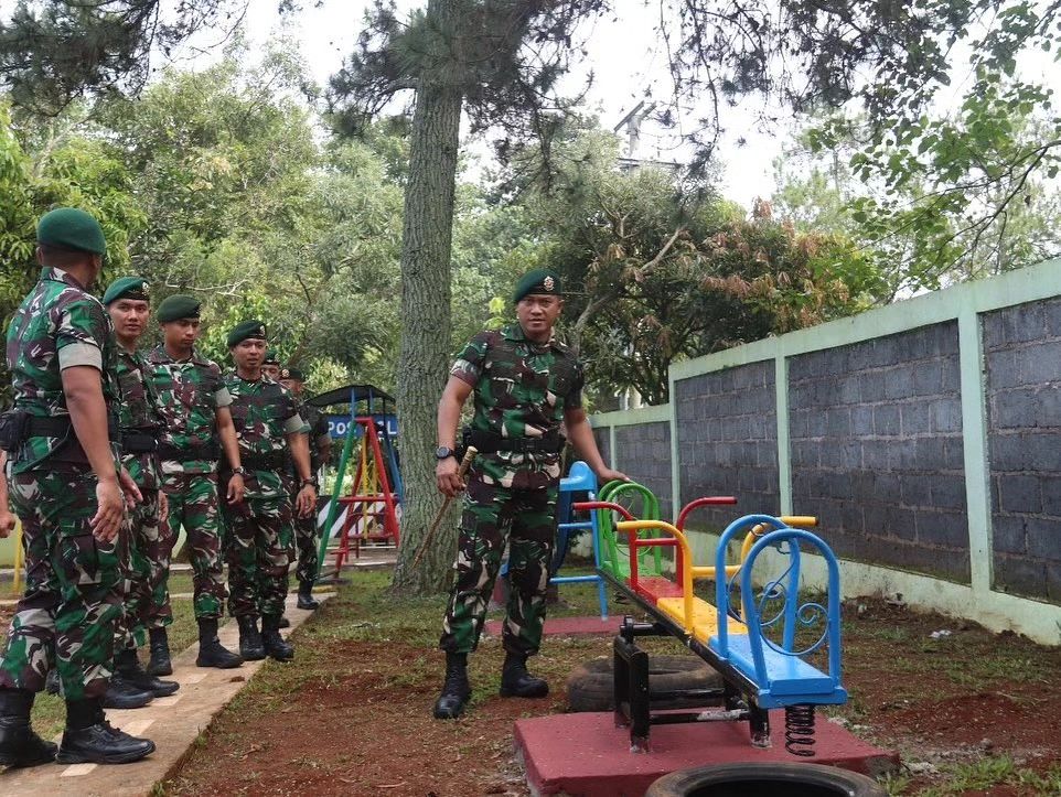 Peresmian Renovasi TK Kartika IX-9 Yonif 330 Kostrad oleh Danyonif 330  Kostrad tinyurl.com/2hueyuaj @Puspen_TNI @tni_ad @divif_1_kostrad #tni #tniad #Kostrad #Cakra #kostradpeduli #kostradberbagi #TNIADMengabdiDanMembangunBersamaRakyat #penkostrad