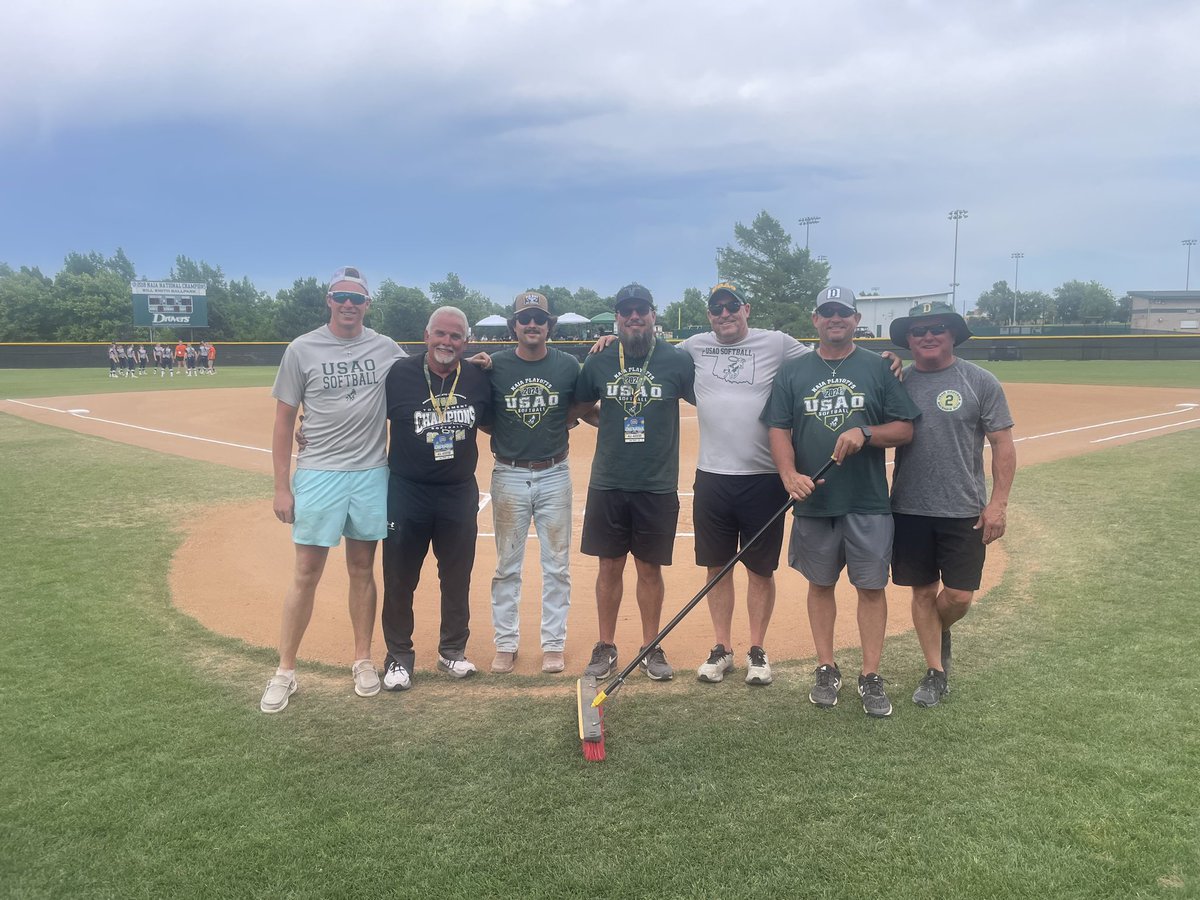 Last post of the day, but definitely one of the most important… THANK YOU to our amazing field crew for all their hard work over the last couple of weeks! So much hard work goes into hosting tournaments and these guys are the main reason we were able to complete all of our